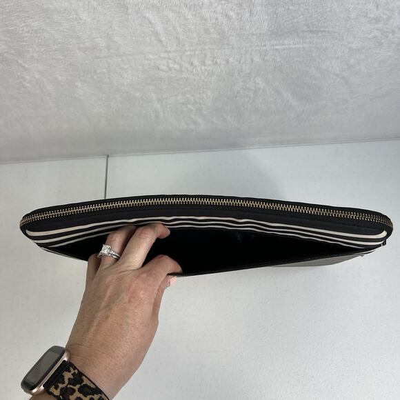 KATE SPADE New York Black & White Stripe Padded iPad MacBook Tablet Zip Case - Picture 7 of 11